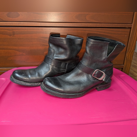 Frye Veronica Booties black size 10 Buckle - Picture 1 of 5